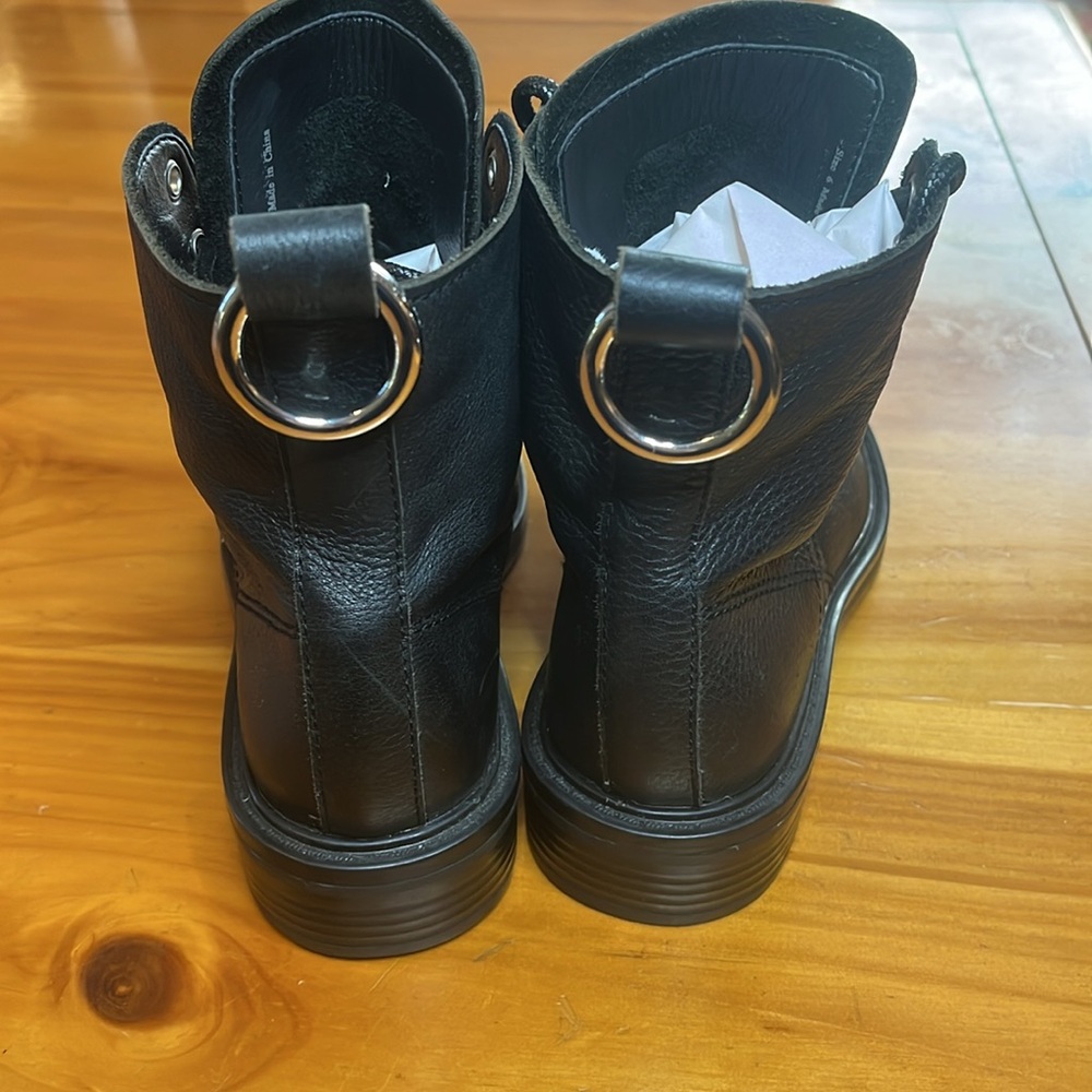 Dolce Vita Women’s Bardot Combat Boots
Size 6